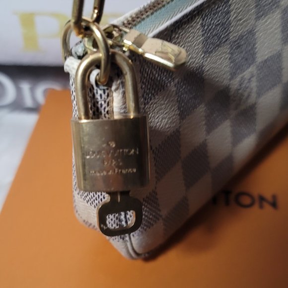 Authentic Louis Vuitton Lock & Key #301 - Picture 7 of 7